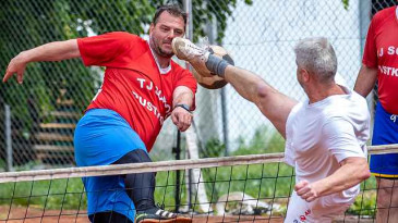 nohejbal-veterani-opava-80_denik-320-16x9@2x.jpg